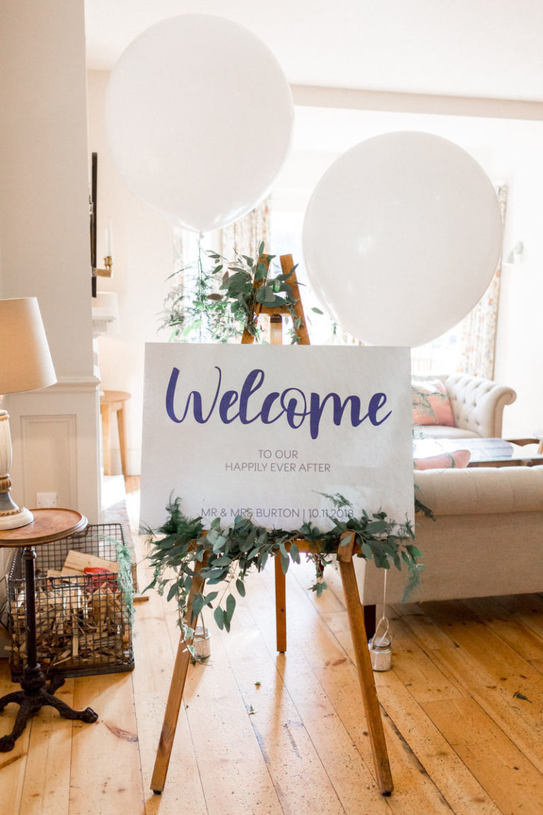 Welcome- zoejameswedding-philippa-sian-photography-Fair Nuff Flowers Welcome- zoejameswedding-philippa-sian-photography-Fair Nuff Flowers