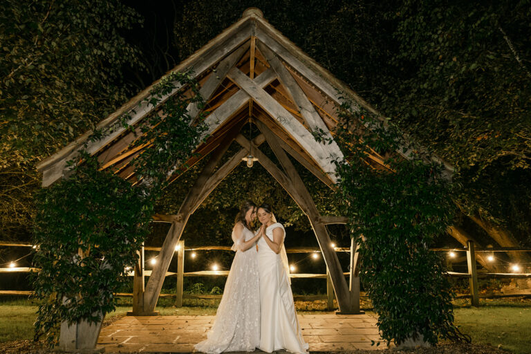 Victoria & Sam Victoria & Sam